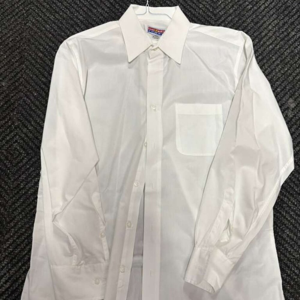 Uniform white button down shirts L 16-161/2 34/35